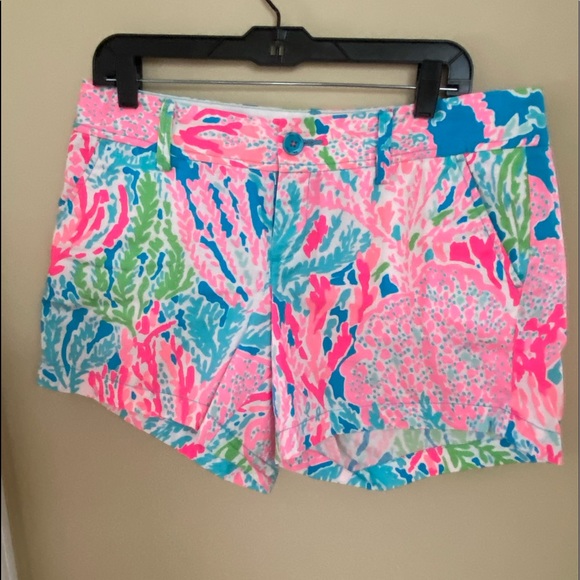 Lilly Pulitzer Pants - Lilly Pulitzer Callahan shorts size 10